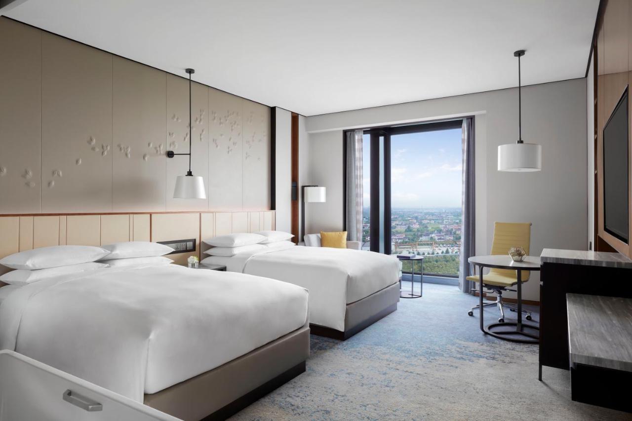 Shanghai Marriott Hotel Pudong South Nanhui Exterior photo