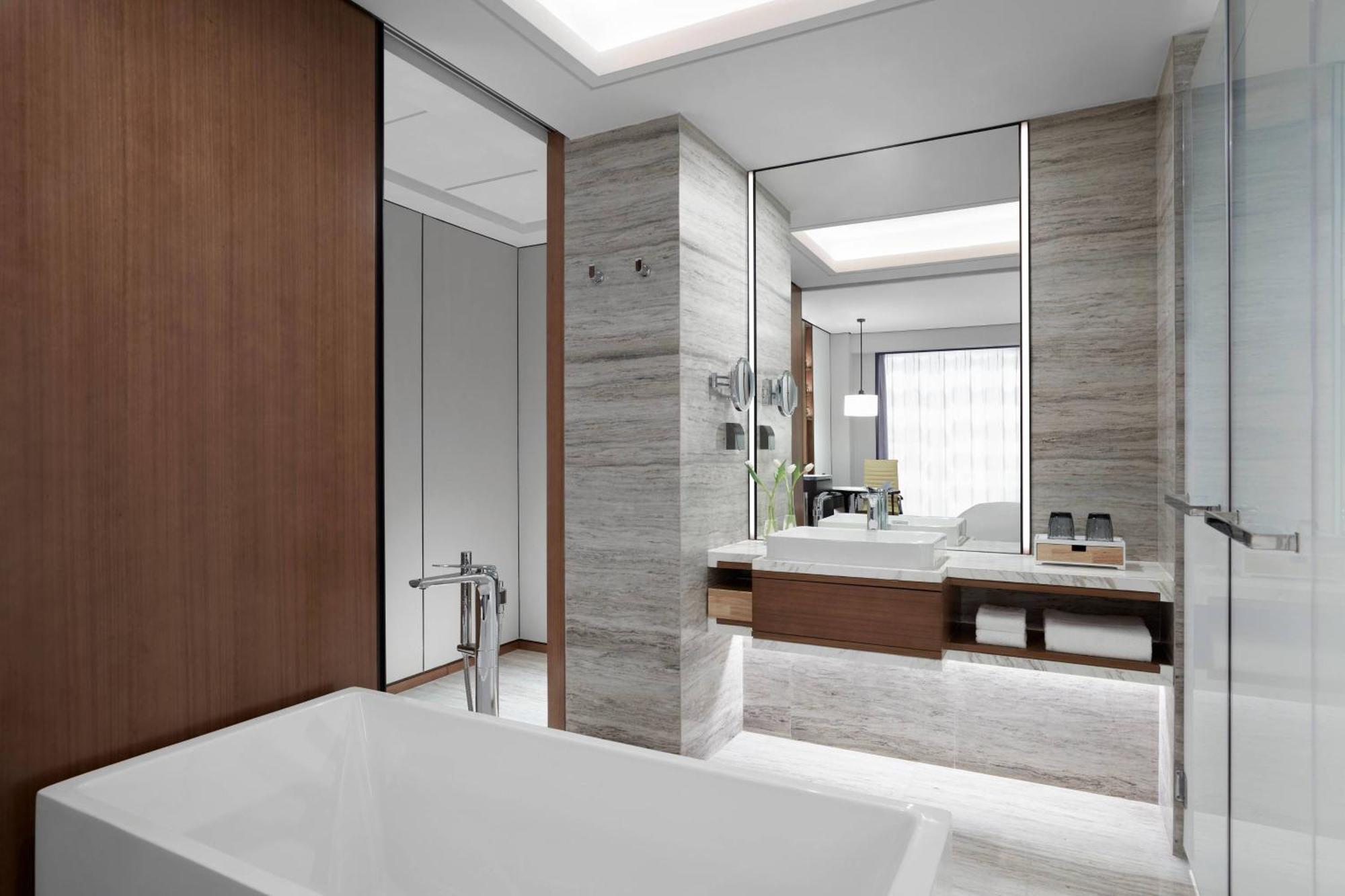 Shanghai Marriott Hotel Pudong South Nanhui Exterior photo