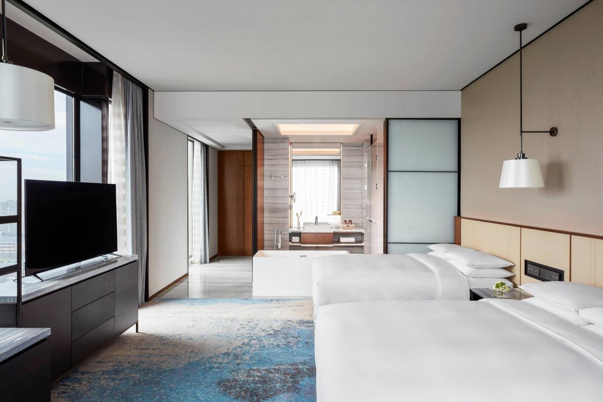 Shanghai Marriott Hotel Pudong South Nanhui Exterior photo