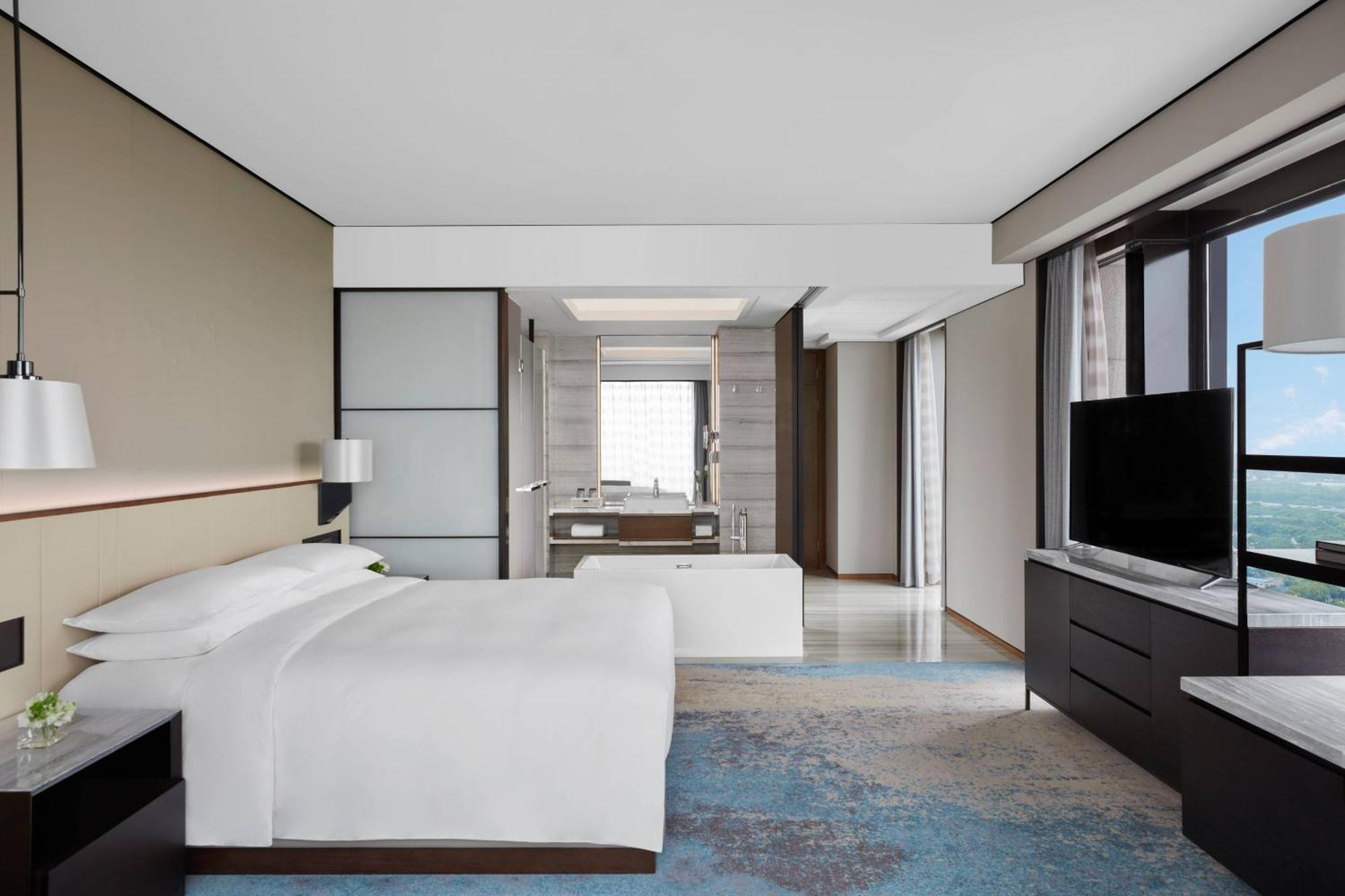 Shanghai Marriott Hotel Pudong South Nanhui Exterior photo